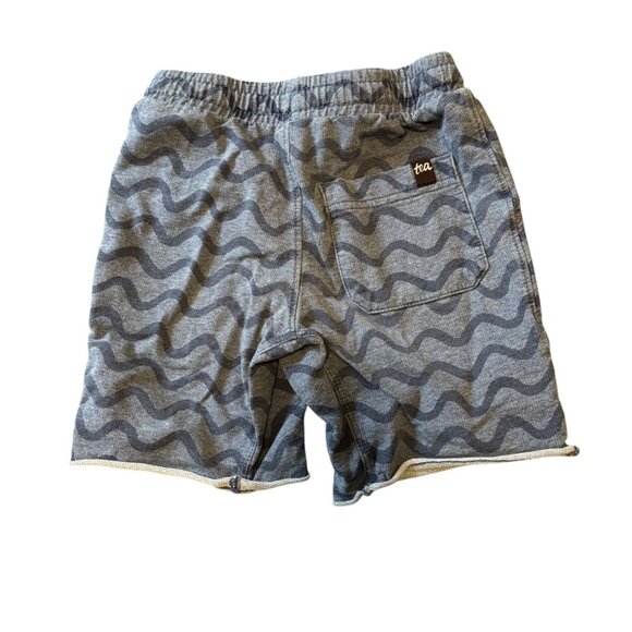 Tea Collection Waves Shorts Size 5 - Picture 3 of 3
